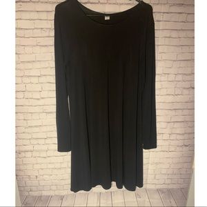 Old Navy- Large Black Long-sleeved Dress
